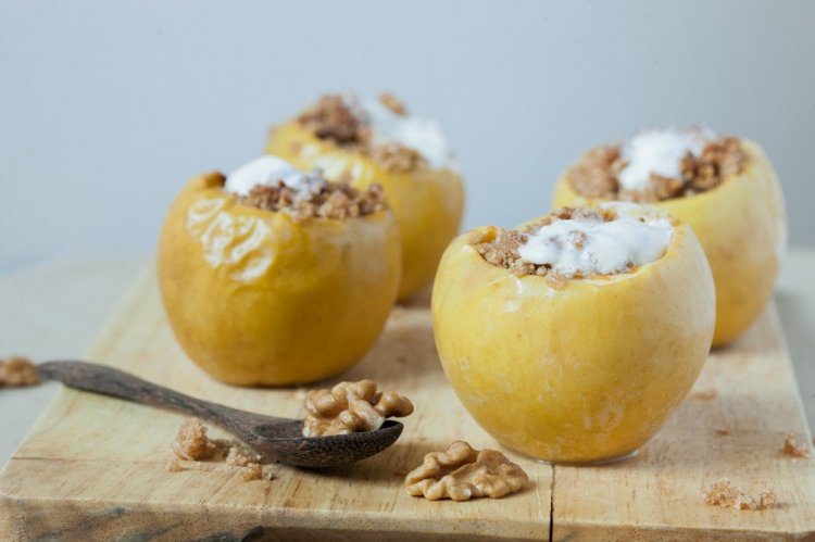 Manzanas asadas con requesón