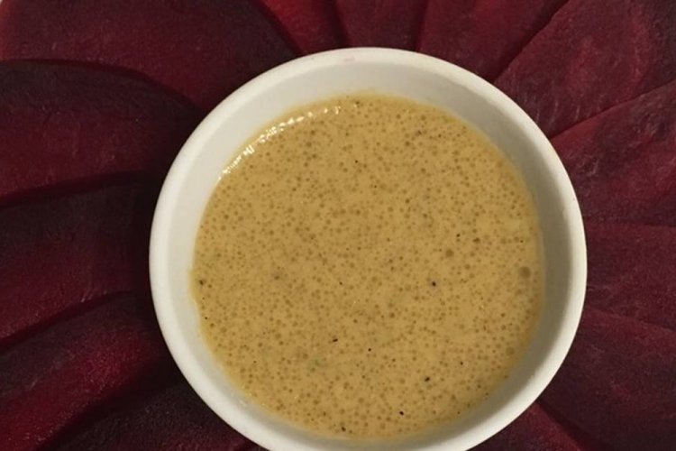 Aderezo con aceite de oliva y mostaza picante