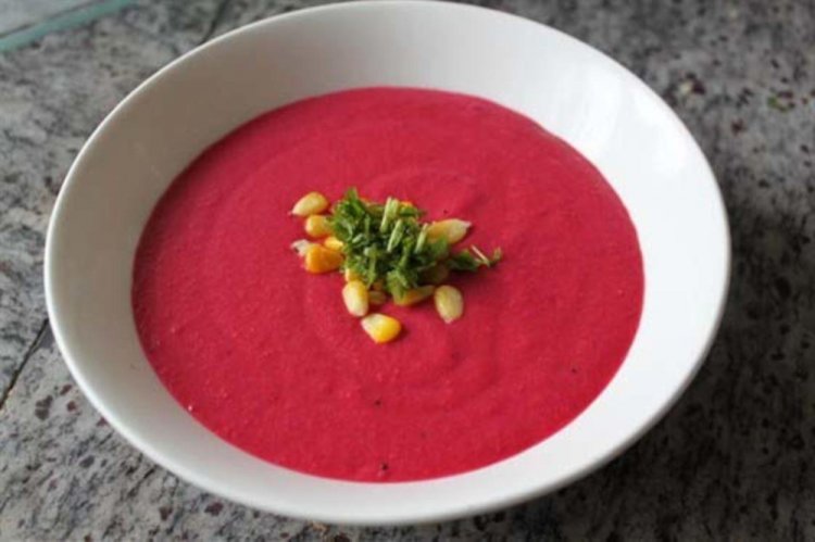 Rote-Bete-Cremesuppe mit Kokosmilch