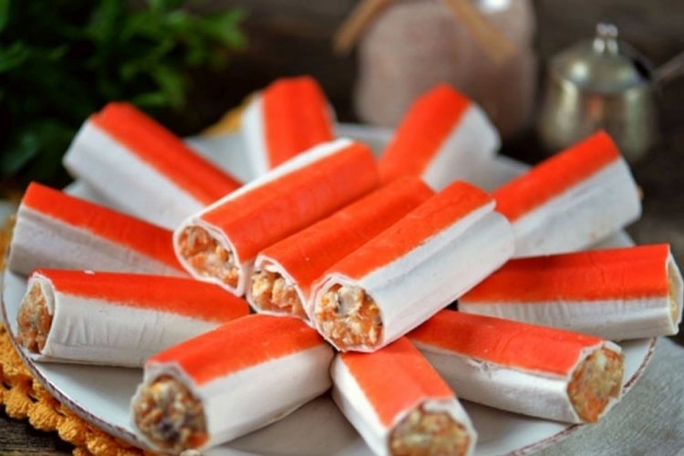 Krabbenstäbchen mit Hering-Pastete
