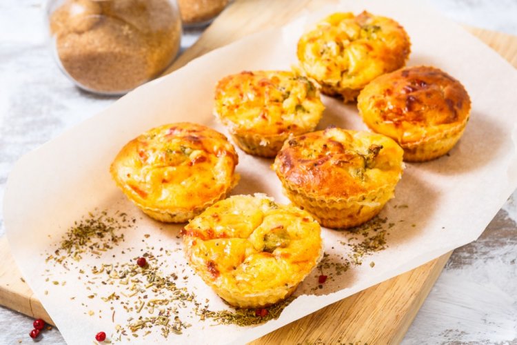 Healthy Muffins from Raw Chicken Mince