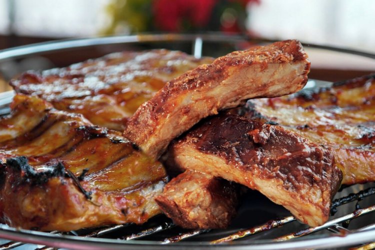 Costillas de cerdo en salsa de soja a la parrilla