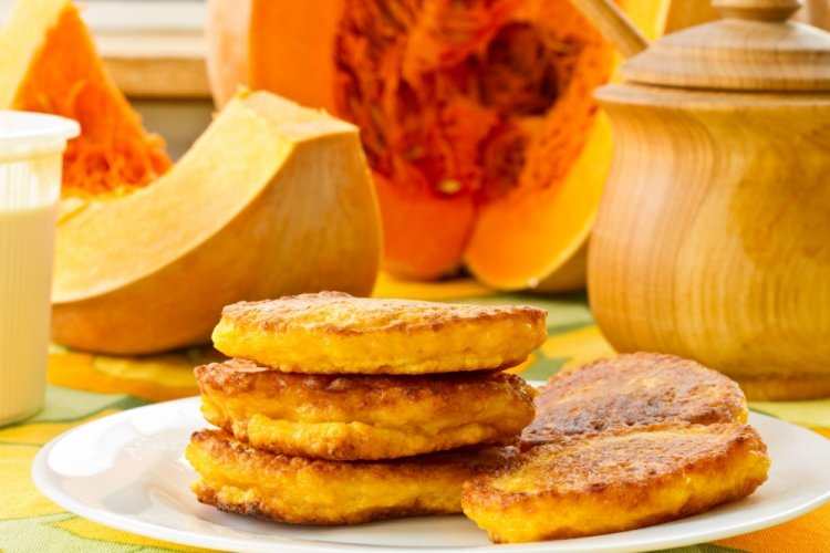 Kefir Pancakes with Pumpkin