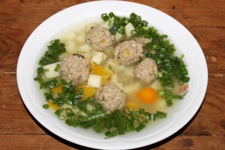 Healthy Soup with Couscous and Fish Meatballs