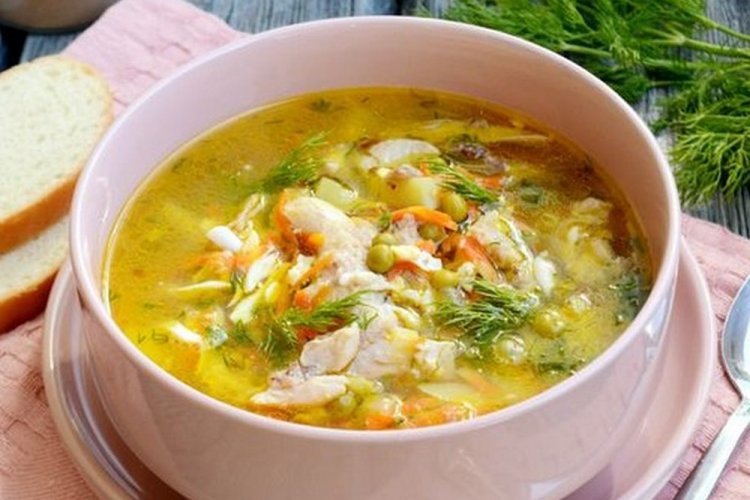 Healthy Soup with Bulgur and Green Peas