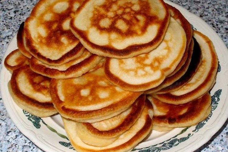 Tortitas con leche y levadura en polvo