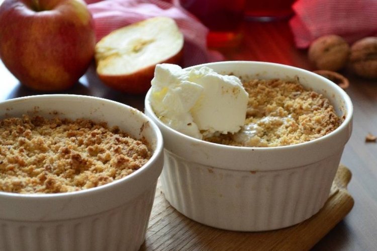 Apfel Crumble mit Vanillecreme
