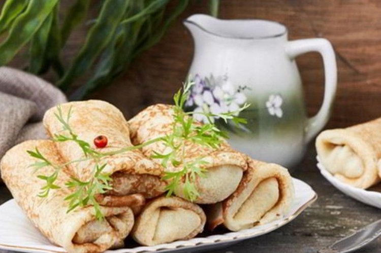 Pfannkuchen mit Schinken, Pilzen und Käse