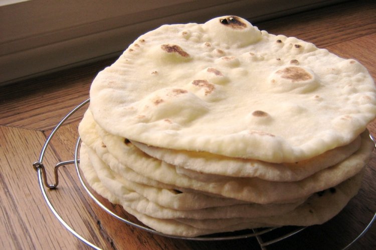 Hefefladenbrote mit Reis