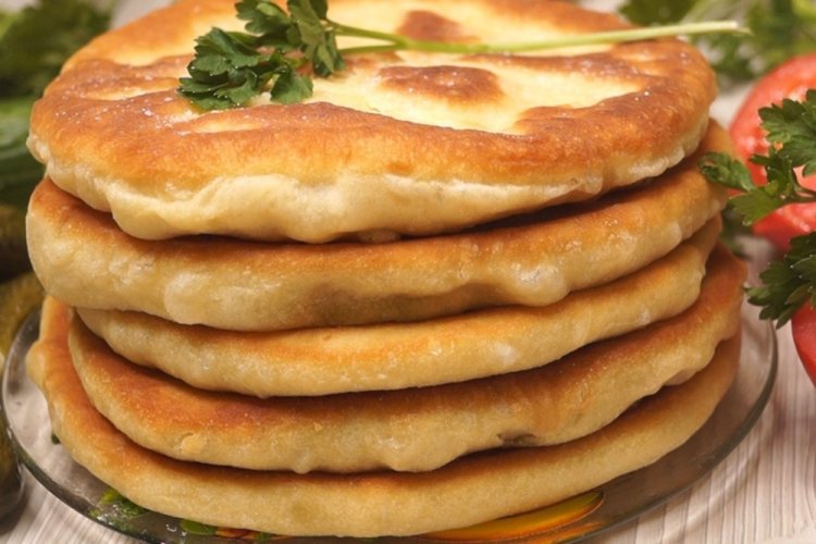 Hefefladenbrote mit Ei