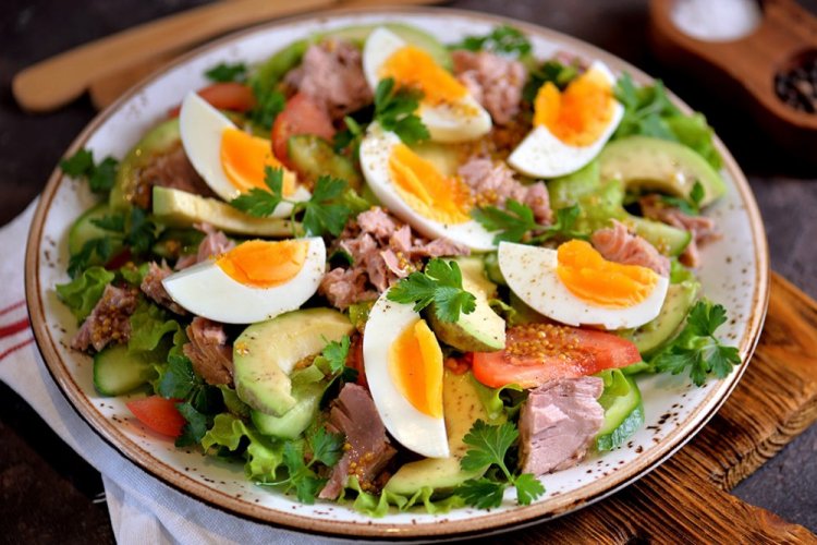 Egg, Avocado, and Tuna Salad