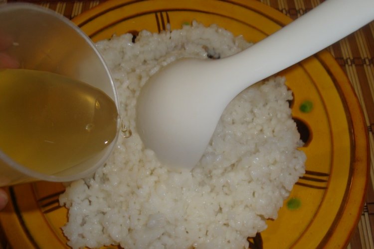 Rice Dressing with White Wine Vinegar
