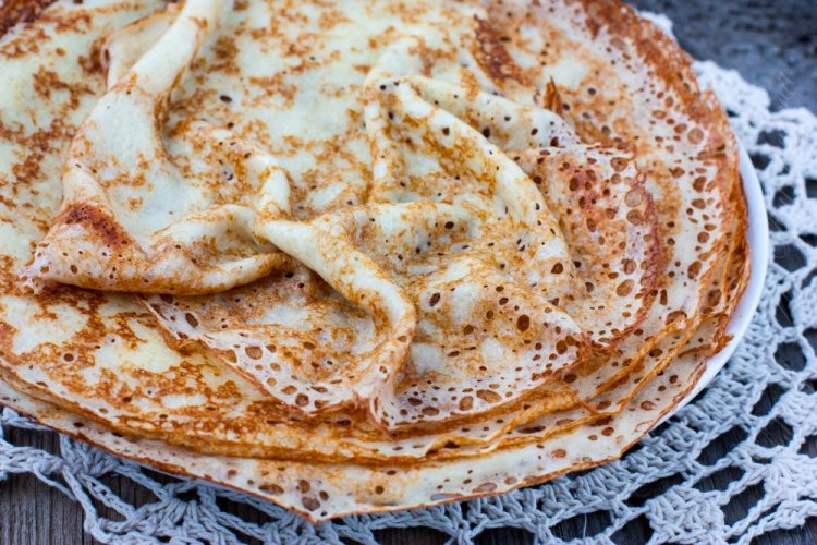 Kefir and Mineral Water Pancakes