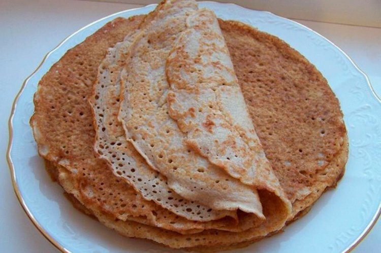Kefir and Oat Flour Pancakes