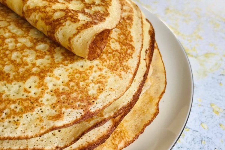 Kefir and Semolina Pancakes