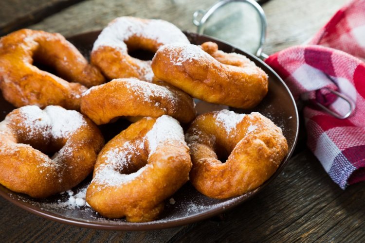 Fried Doughnuts