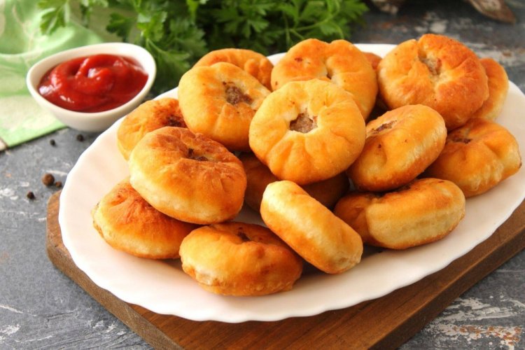 Belyashi (Meat-filled Pastries) in a Skillet