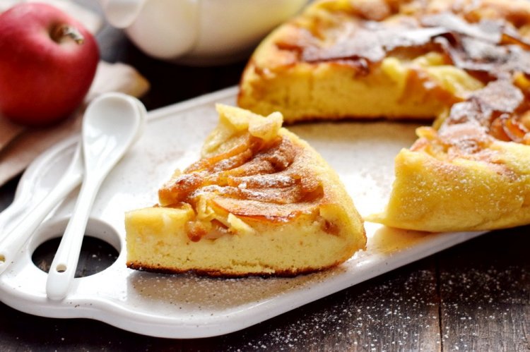 Apple Charlotte in a Skillet