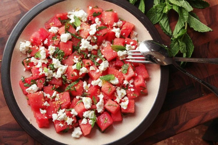 Ensalada de sandía y feta
