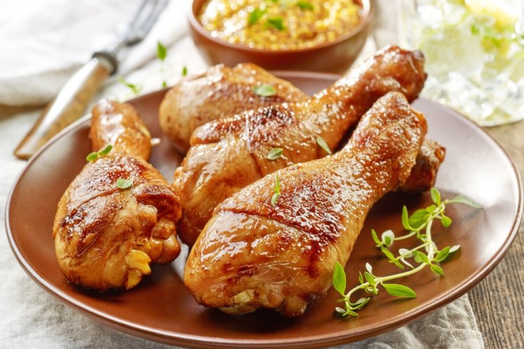 Hähnchenschenkel mit knuspriger Honigkruste