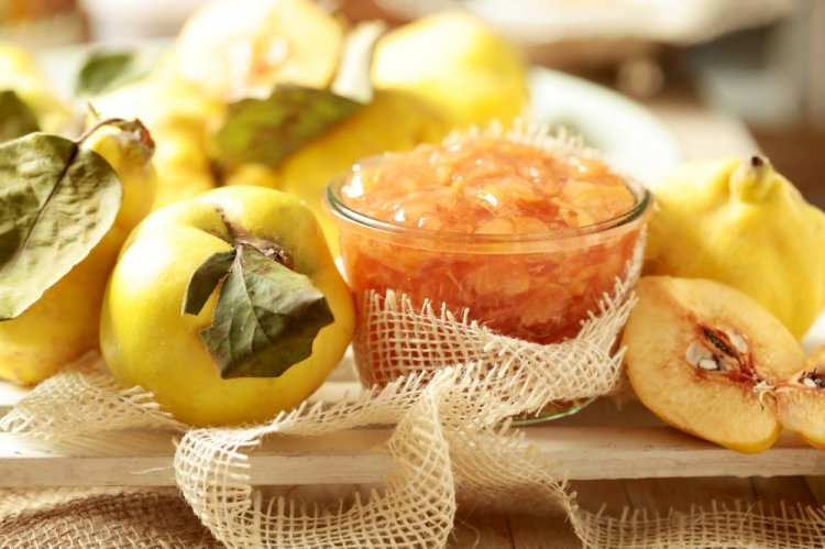 Quittenmarmelade mit Pistazien