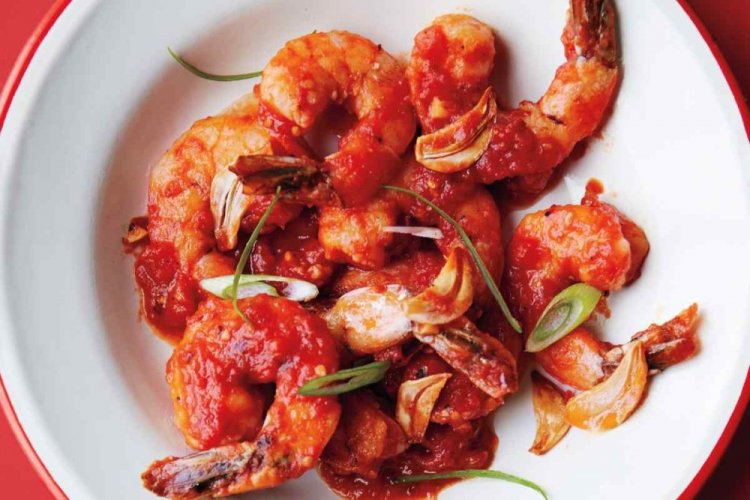 Fried Shrimp in Tomato-Soy Sauce