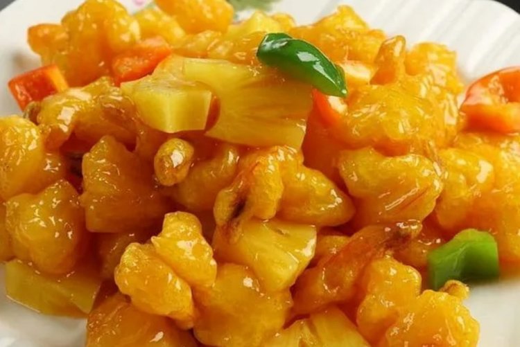 Pan-Fried Shrimp with Pineapple