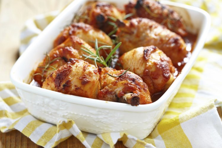 Muslos de pollo con patatas en glaseado de miel