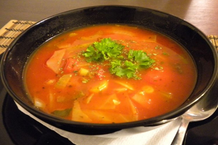 Diät-Suppe aus Selleriewurzel
