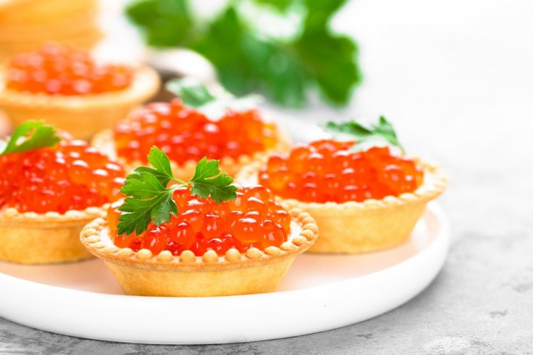 Tartlets mit Philadelphia und rotem Kaviar