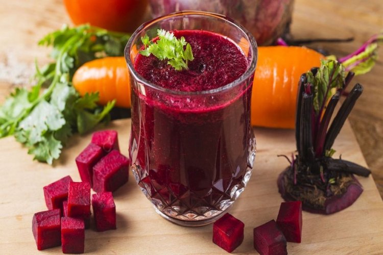Batido detox de remolacha, zanahoria y pimiento