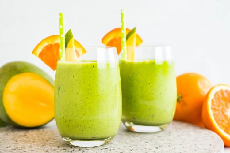 Mango Smoothie with Orange and Kefir