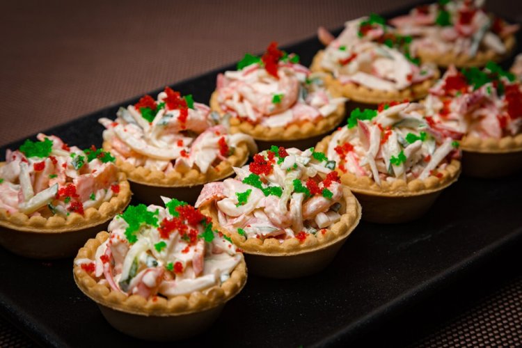 Tartelettes mit Tintenfisch und Garnelen