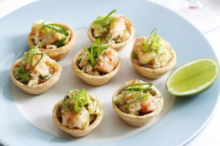 Tartelettes mit Garnelen und Frühlingszwiebeln