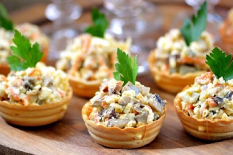 Tartaletas de pollo y champiñones en crema