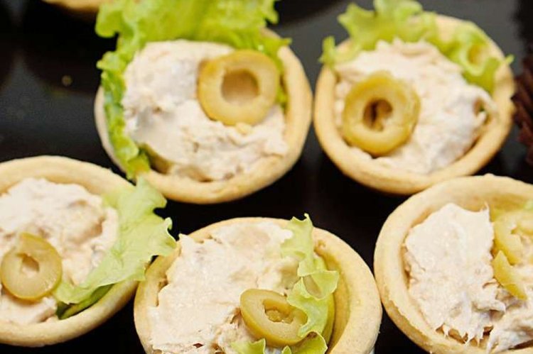 Thunfisch-Tartelettes mit Frischkäse