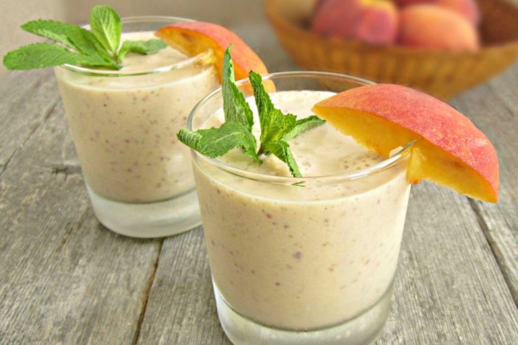 Peach Smoothie with Milk and Flax Seeds