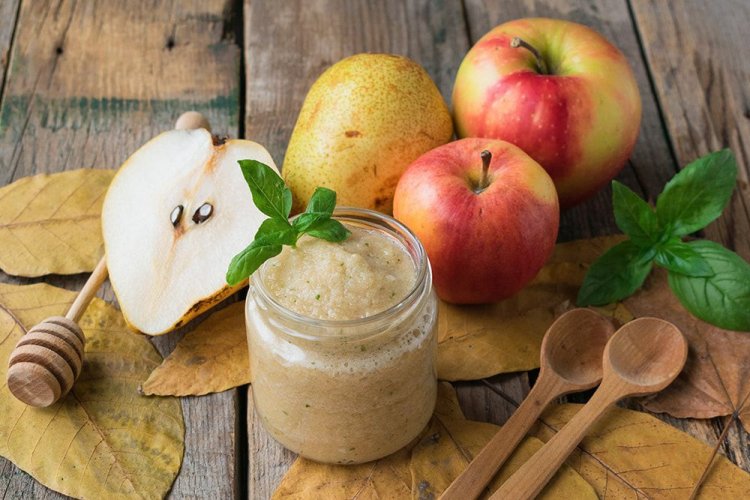 Apple, Pear, and Honey Smoothie
