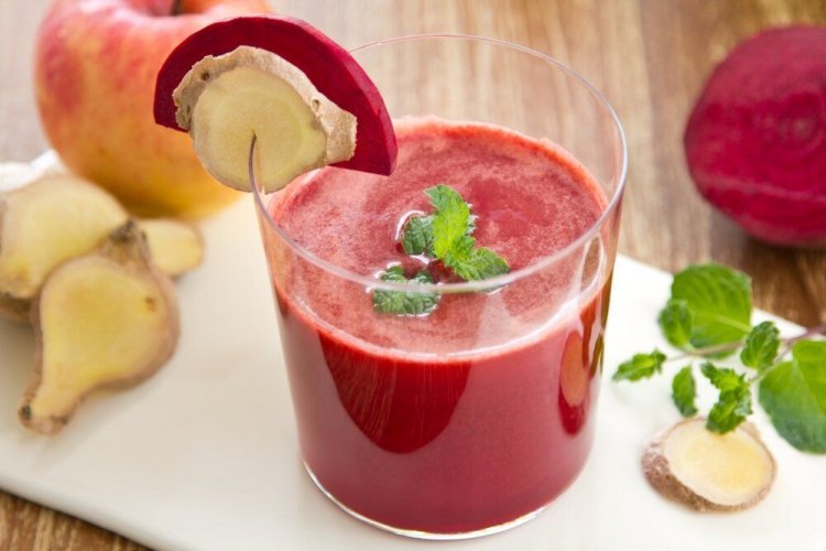 Apple, Ginger, and Beetroot Smoothie