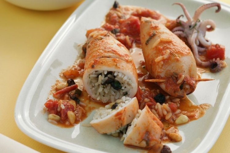 Squid Stuffed with Rice and Prunes