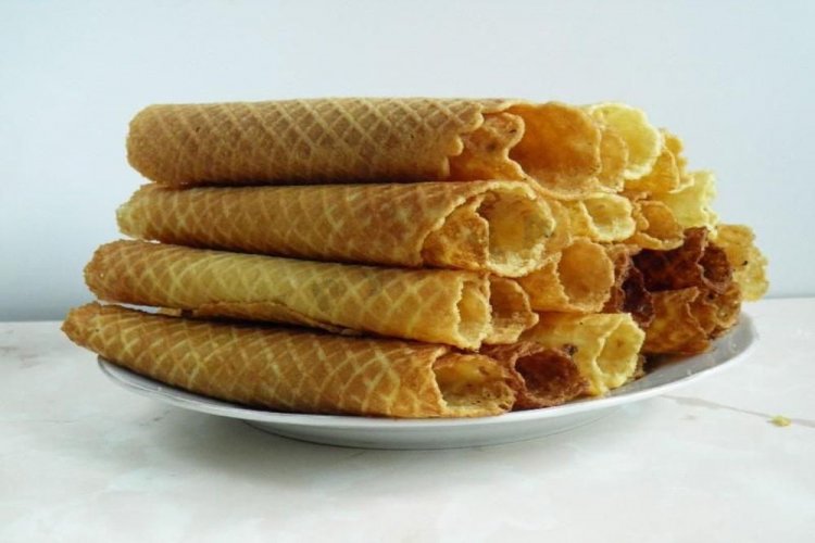 Vanille-Waffelröllchen