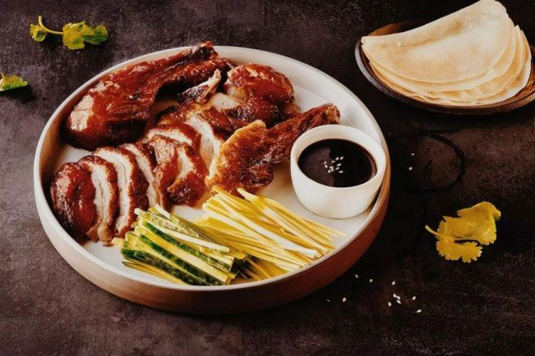 Peking-Ente in süß-saurer Soße