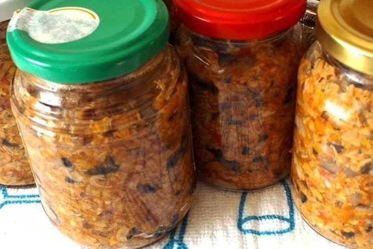Mushroom Caviar with Tomato Paste