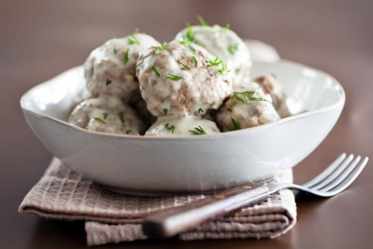 Frikadellen in Sahnesauce im Slow Cooker