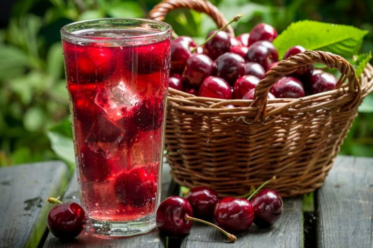 Compota de cereza sin hueso