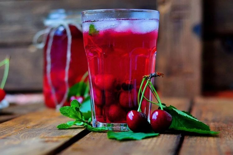 Compota de cereza con menta