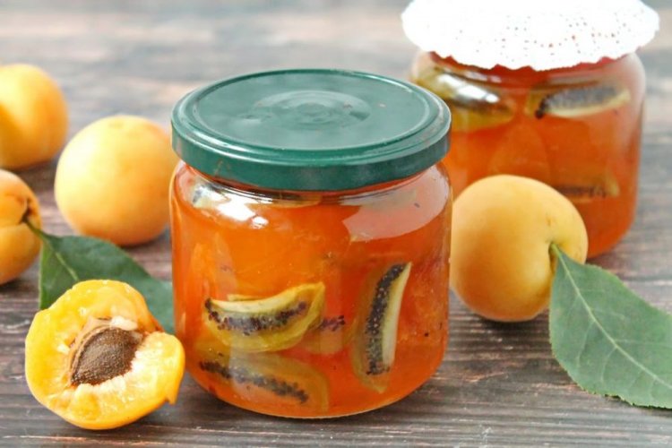 Mermelada de albaricoque con kiwi