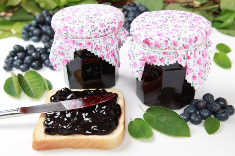 Blueberry Jam in a Multicooker