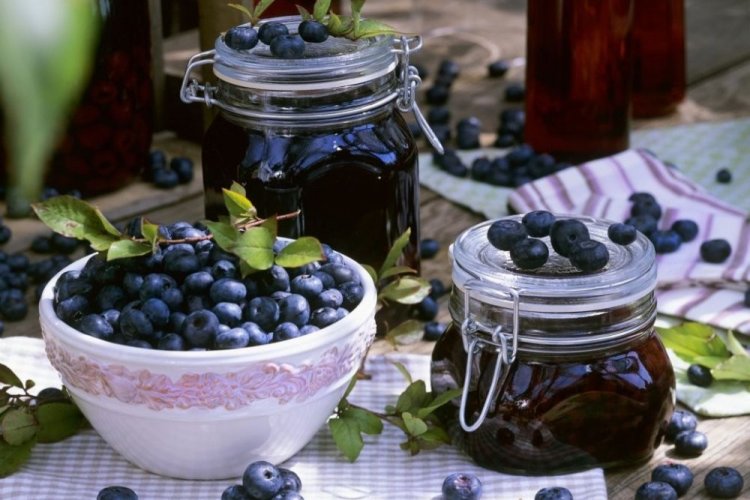No-Cook Blueberry Jam