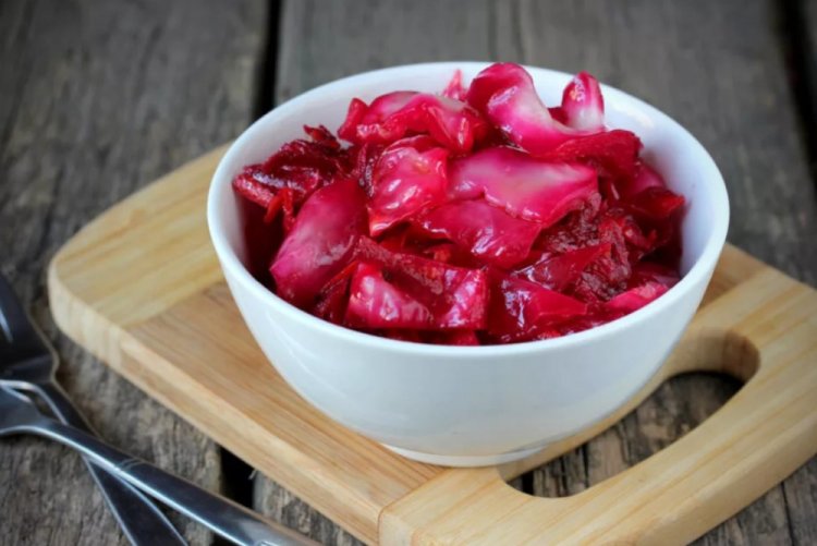 Kohl mit Roter Bete für den Winter